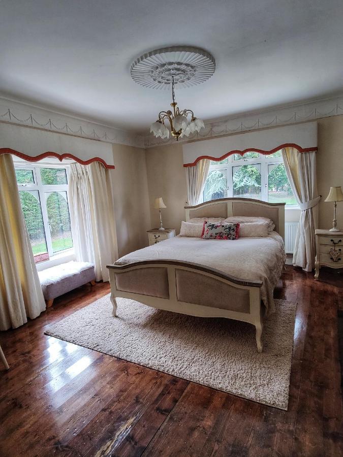 Rooms At Ballysax House The Curragh Екстер'єр фото