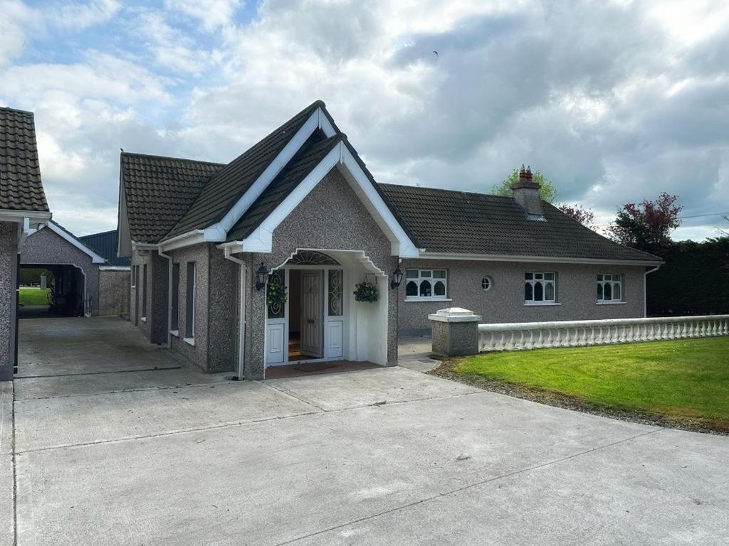 Rooms At Ballysax House The Curragh Екстер'єр фото
